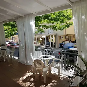 *** Hotel Nives Italia